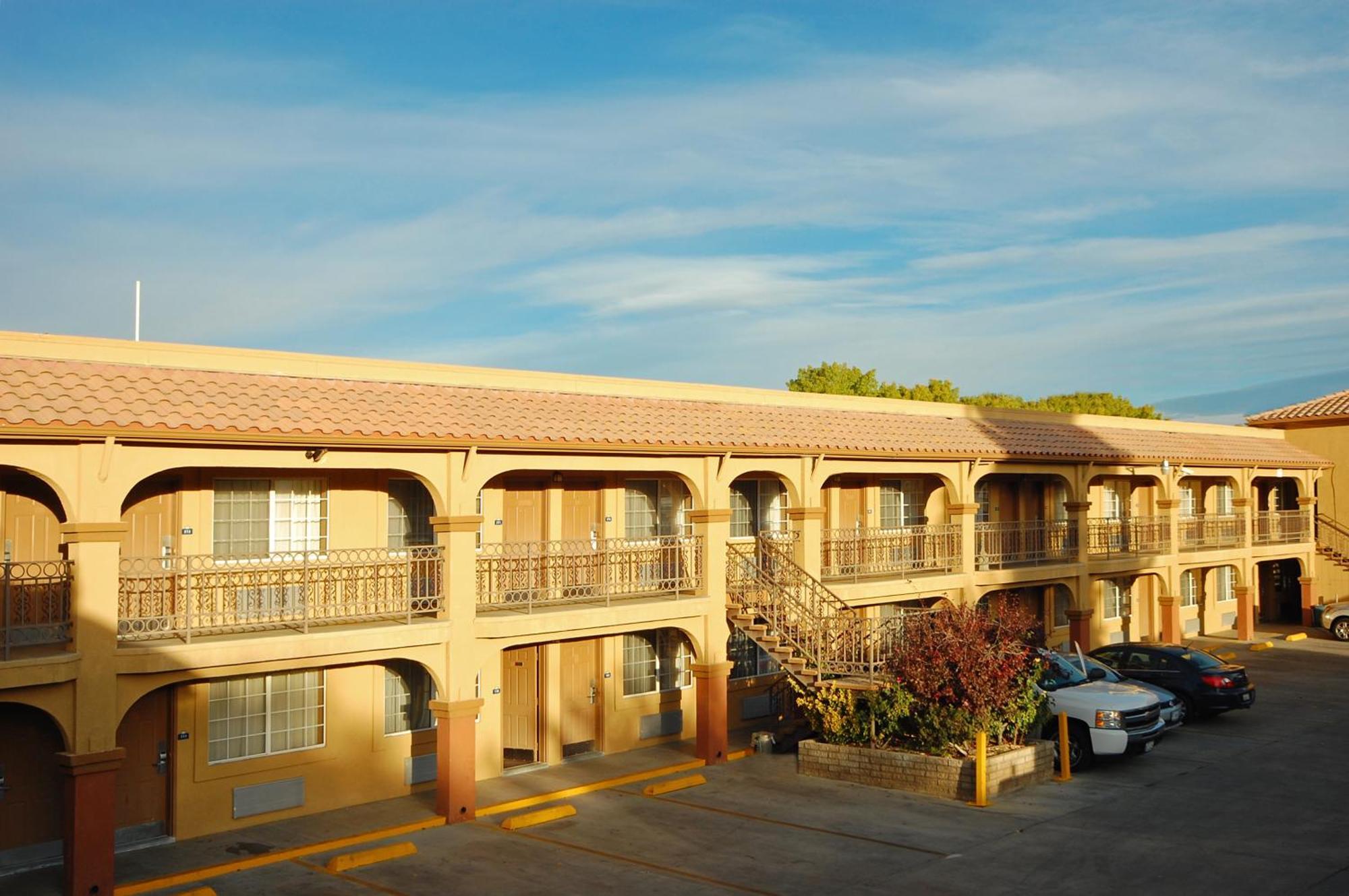Days Inn By Wyndham Bishop Extérieur photo